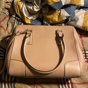 Medium size crossbody